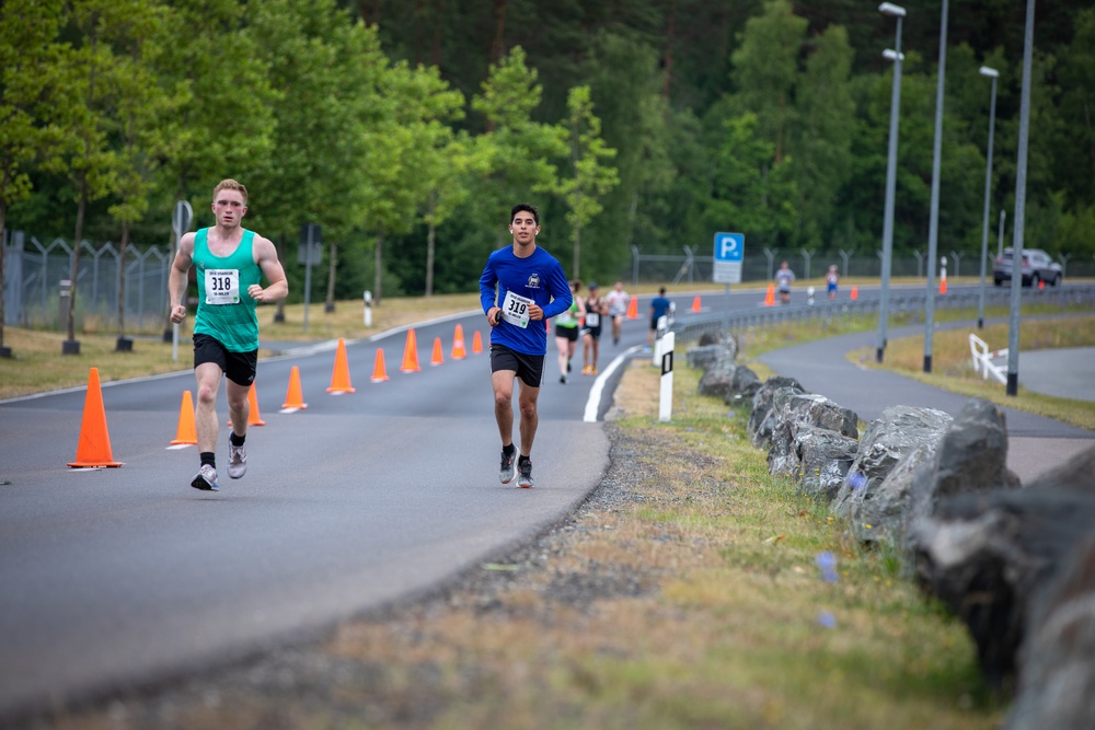 Runners race for a spot in the Army Ten Mile qualifier