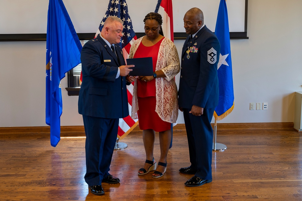 131st Bomb Wing Command Chief retires