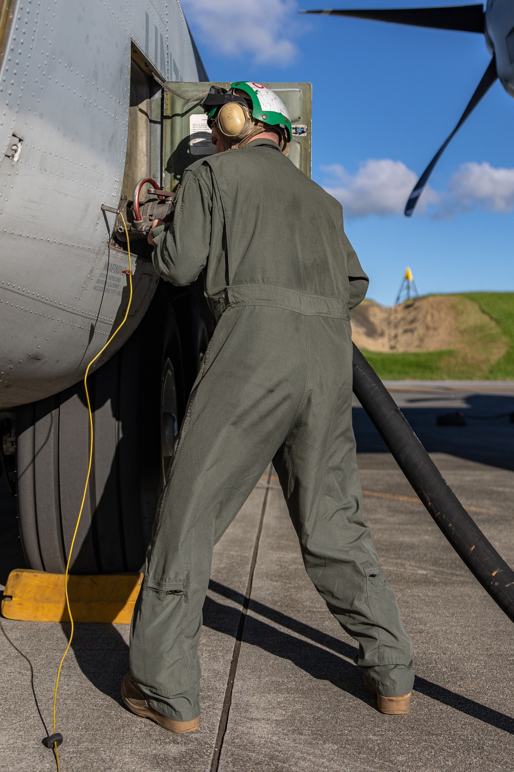 VMGR-152 Night-time Aerial Refuel