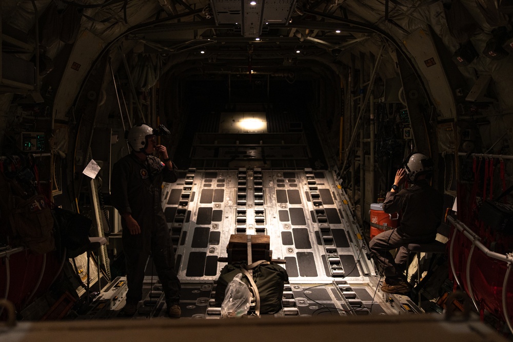 VMGR-152 Night-time Aerial Refuel