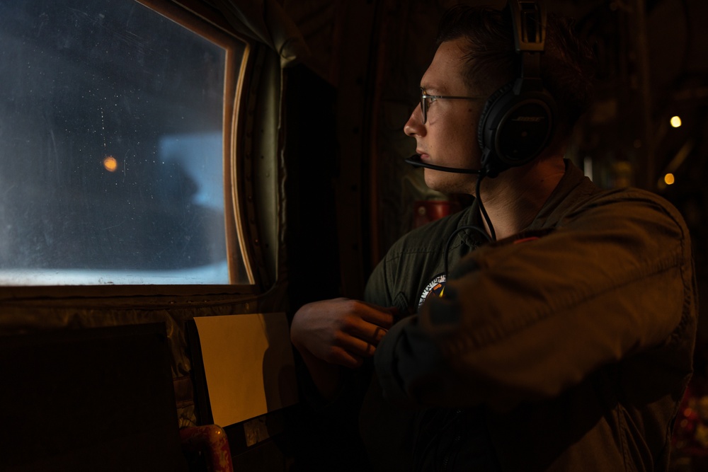 VMGR-152 Night-time Aerial Refuel