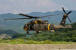 Doors off, guns out: 2-2 Assault Helicopter Battalion conducts aerial gunnery