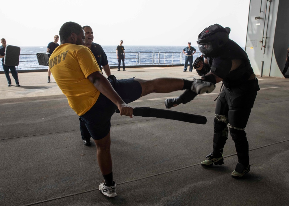 USS Hershel &quot;Woody&quot; Williams (ESB 4) conducts Security Reaction Force Training.