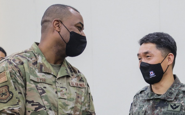 Command Sgt. Maj. Jack Love hosts the 2nd Annual Keystone Seminar
