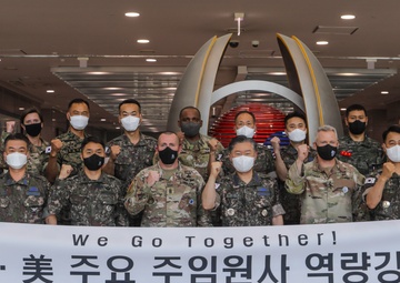 Command Sgt. Maj. Jack Love hosts the 2nd Annual Keystone Seminar