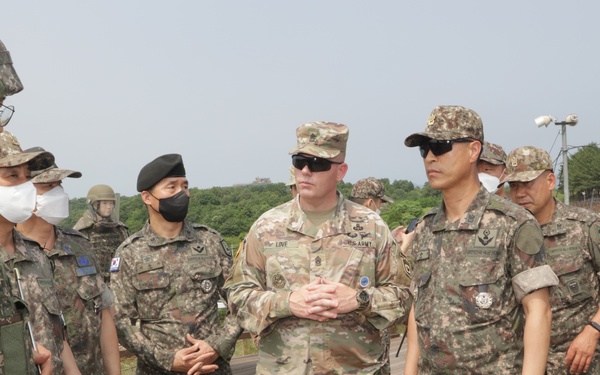Command Sgt. Maj. Jack Love hosts the 2nd Annual Keystone Seminar