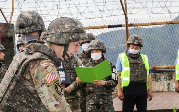 Command Sgt. Maj. Jack Love hosts the 2nd Annual Keystone Seminar