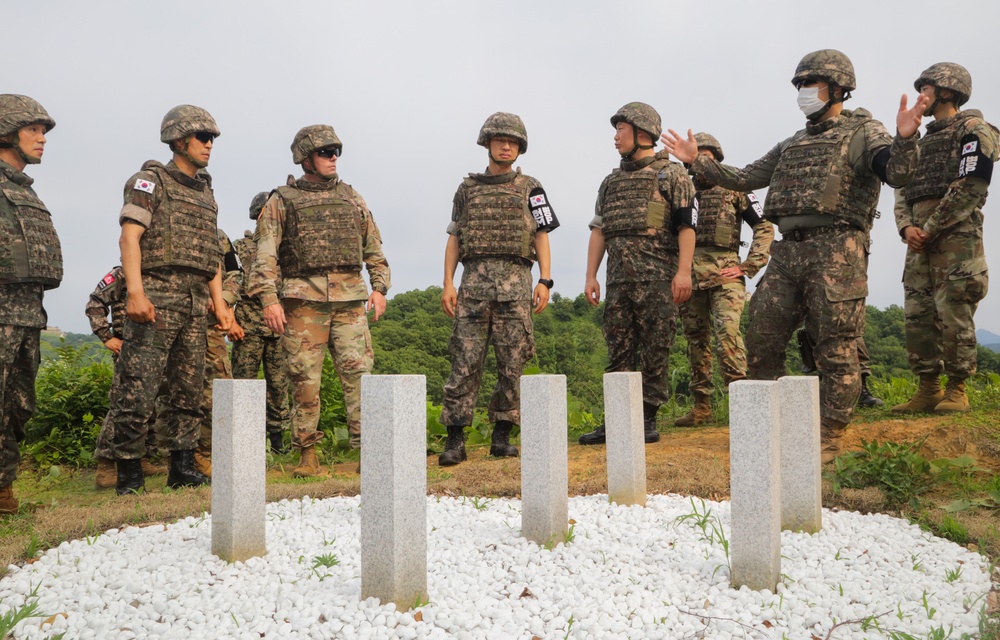 Command Sgt. Maj. Jack Love hosts the 2nd Annual Keystone Seminar