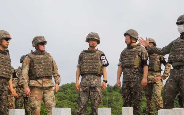 Command Sgt. Maj. Jack Love hosts the 2nd Annual Keystone Seminar