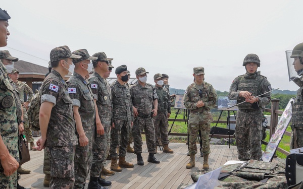 Command Sgt. Maj. Jack Love hosts the 2nd Annual Keystone Seminar
