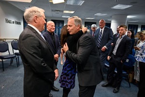 MCAS Iwakuni moms attend USO’s Special Delivery with Heidi Murkoff (Radio)