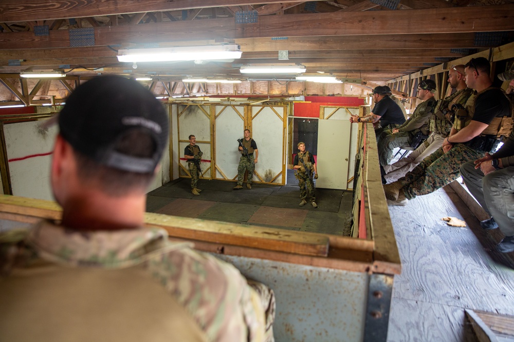 MCSFR CQB Instructors Train Alongside Organization Operators