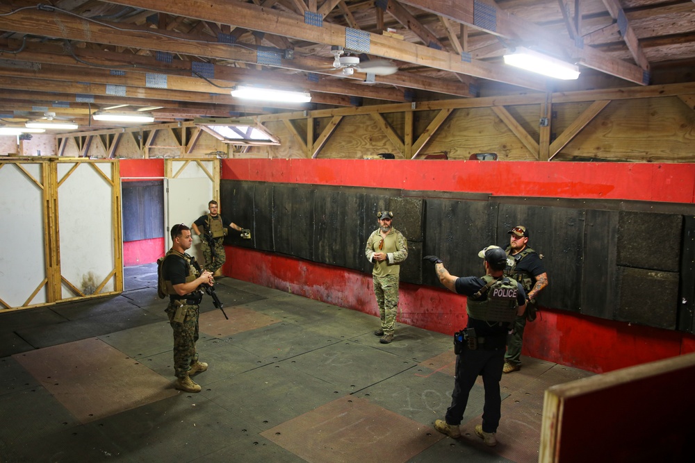 MCSFR CQB Instructors Train Alongside Organization Operators