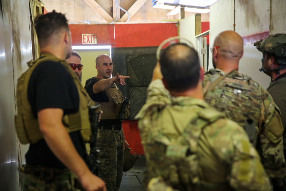 MCSFR CQB Instructors Train Alongside Organization Operators