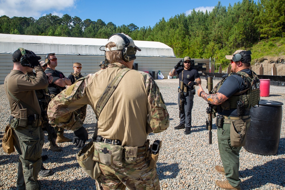 MCSFR CQB Instructors Train Alongside Organization Operators