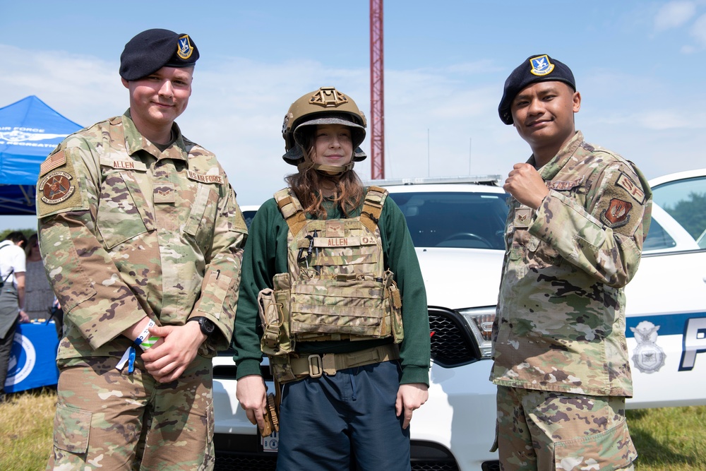 Air Force members join community in Cambridgeshire County Day