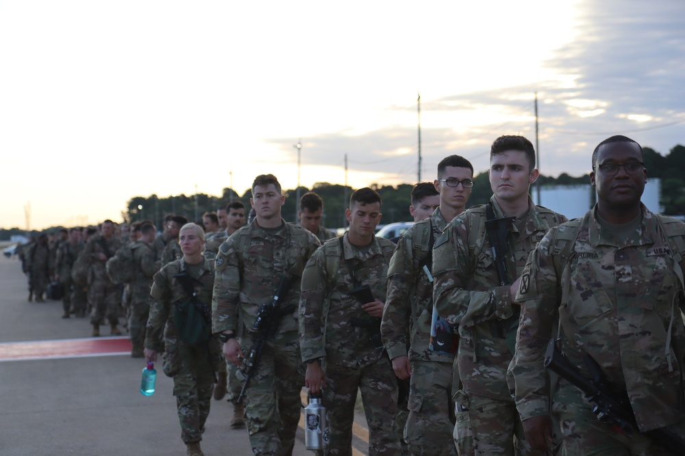 Elements of 101st Airborne Division join Strike on deployment to Europe