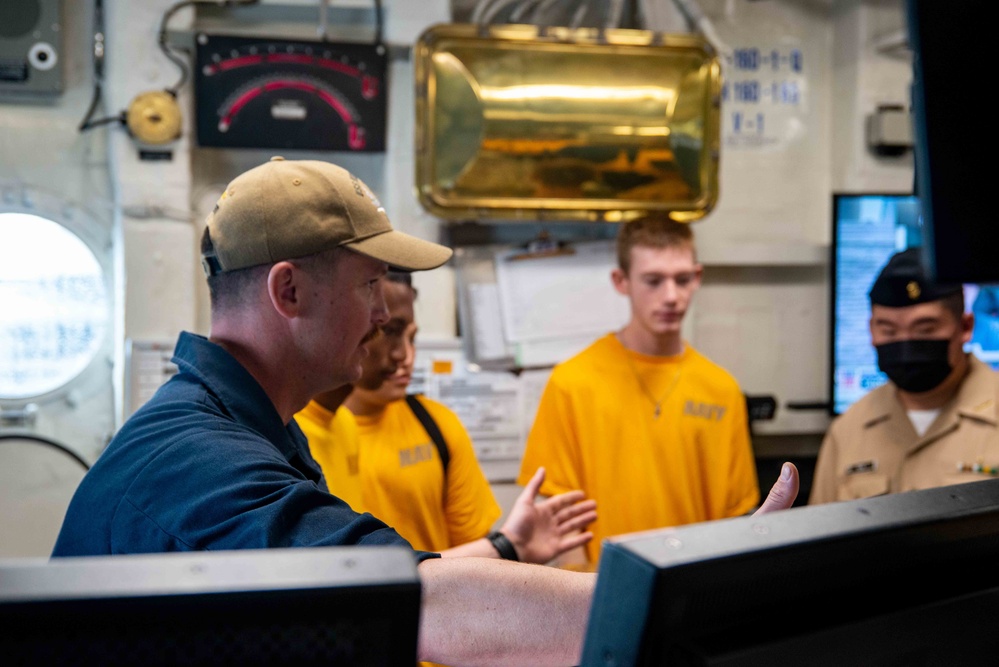 USS Ronald Reagan (CVN 76) hosts local JROTC cadets