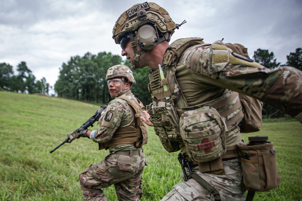 DVIDS - Images - COMCAM Field Training Exercise [Image 15 of 16]