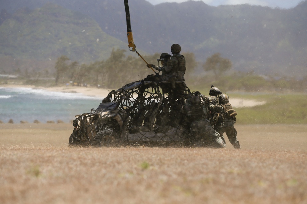 DVIDS Images Joint External Airlift Operation [Image 3 of 5]