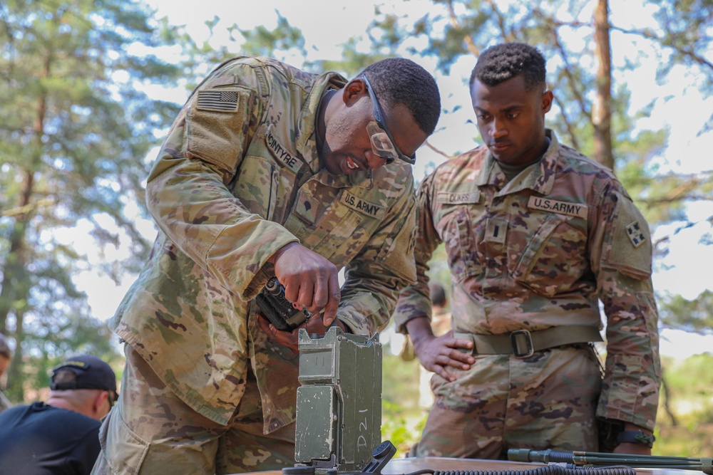 Spur Candidates Complete a Lane on Communications During Spur Ride, Poland