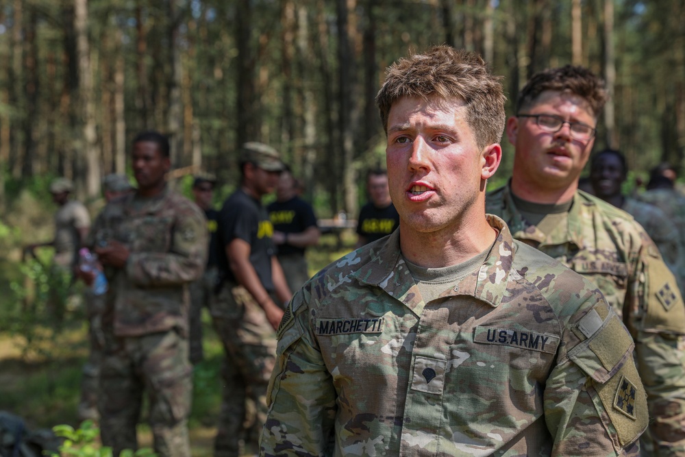 Spur Candidates Complete a Lane on Communications During Spur Ride, Poland