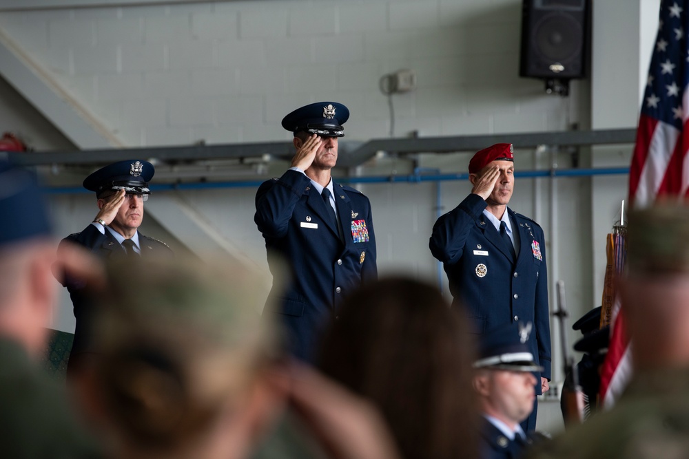 352 SOW Change of Command