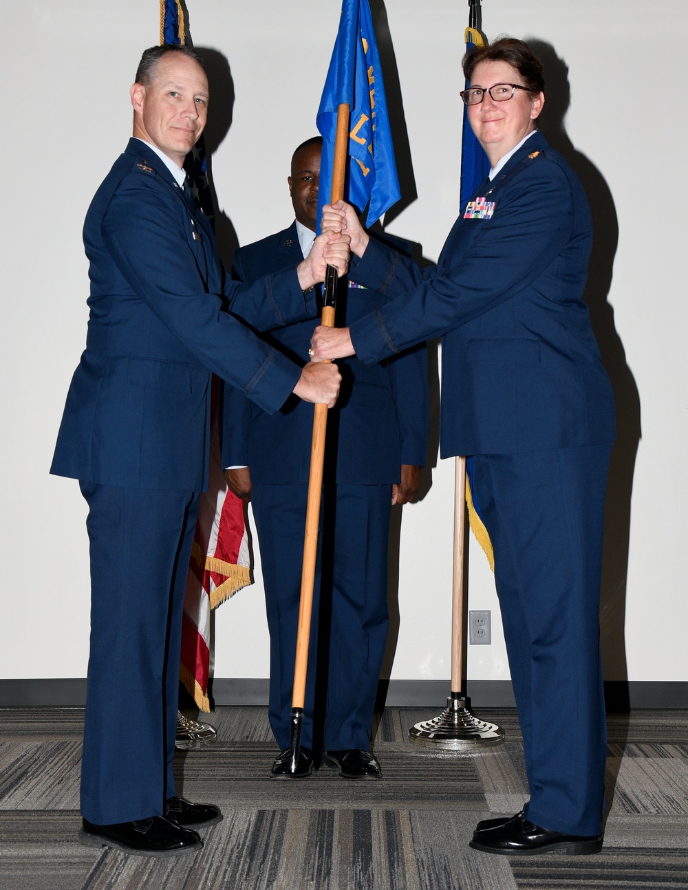 908th LRS Change of Command