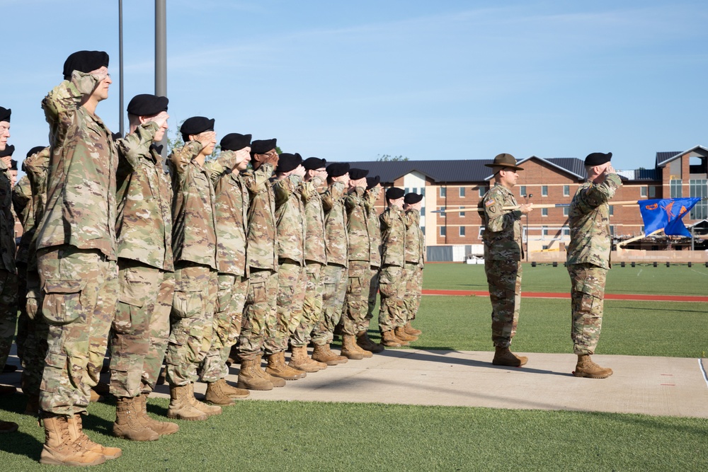 Company D, 1-222d Aviation Regiment Change of Command Ceremony