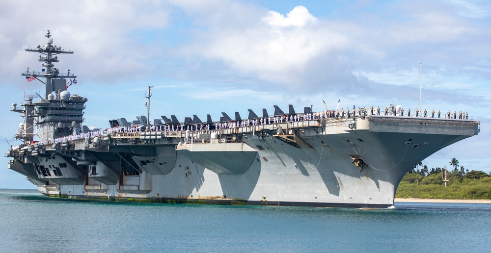 USS Abraham Lincoln (CVN 72) arrives at Pearl Harbor for RIMPAC 2022