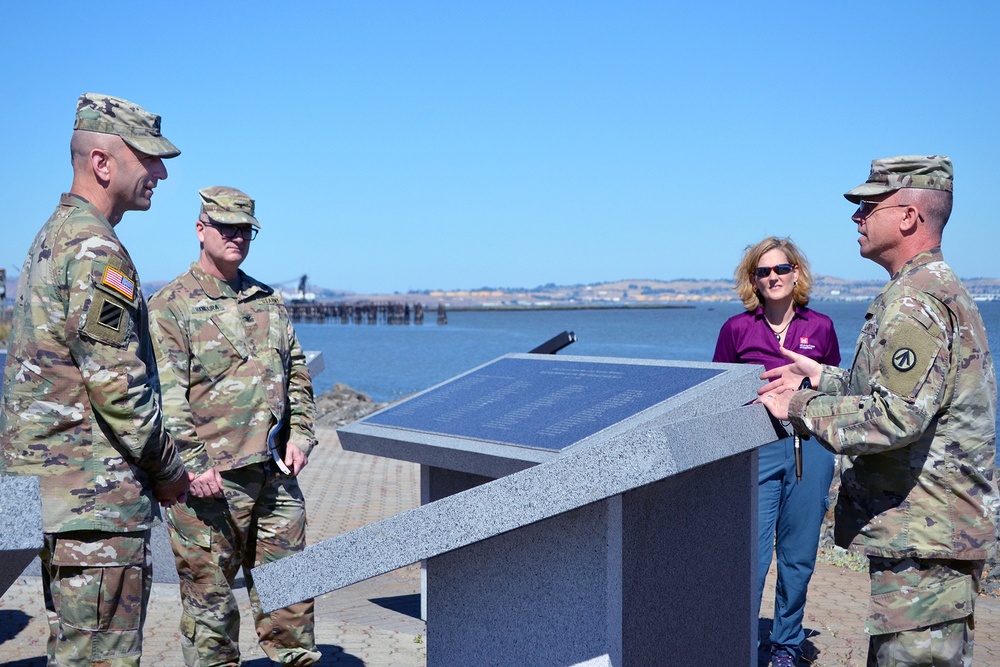 LTG Scott Spellmon visits Sacramento District