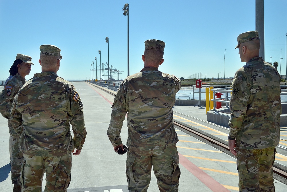 LTG Scott Spellmon visits Sacramento District