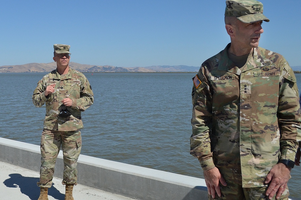 LTG Scott Spellmon visits Sacramento District