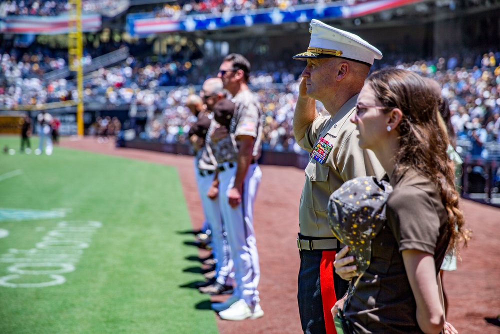 Commanding General of MCRD San Diego Throws the First Pitch at Padres Game