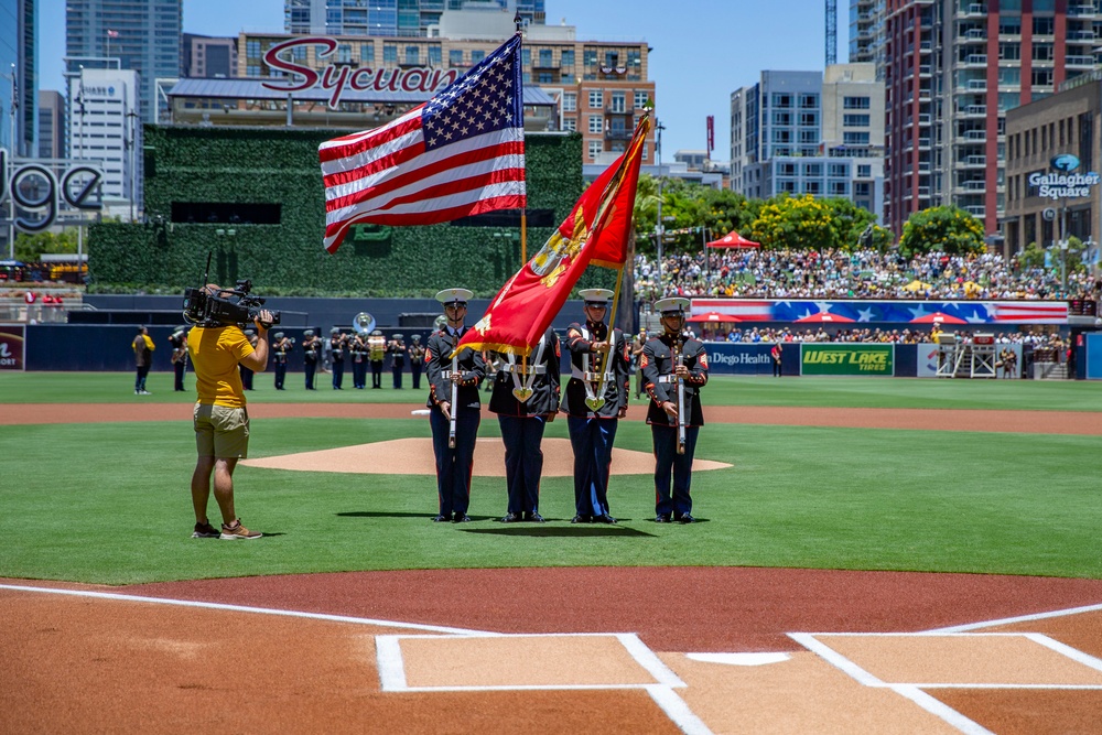 Commanding General of MCRD San Diego Throws the First Pitch at Padres Game