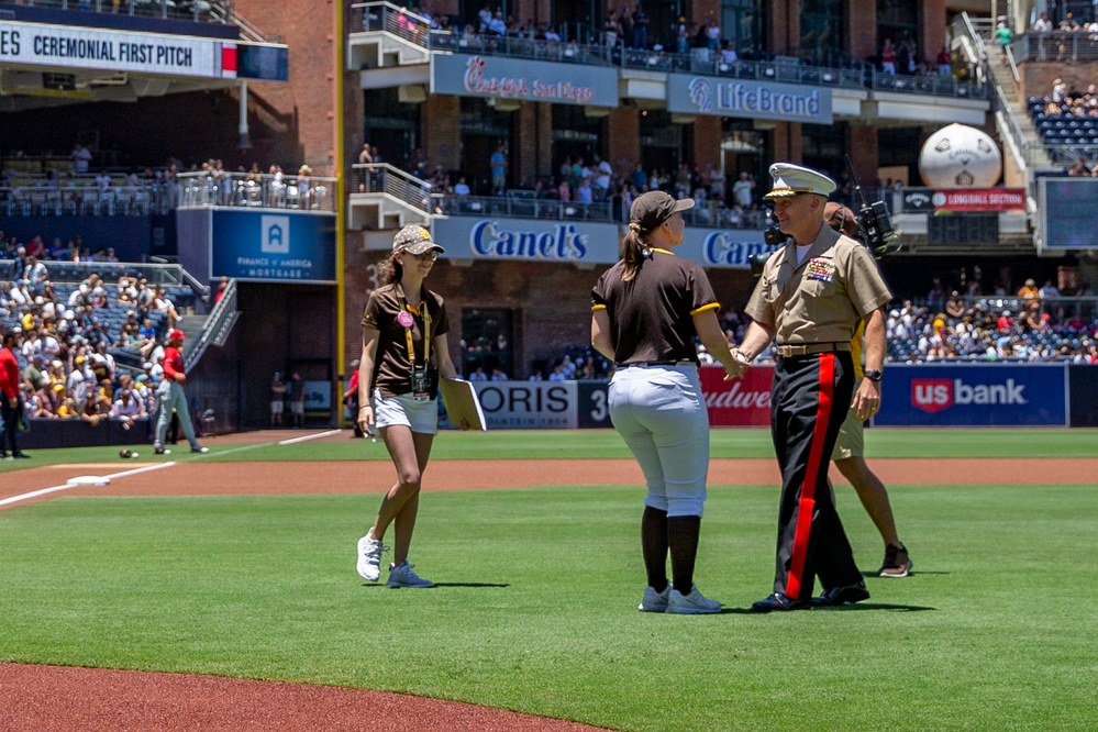 Commanding General of MCRD San Diego Throws the First Pitch at Padres Game