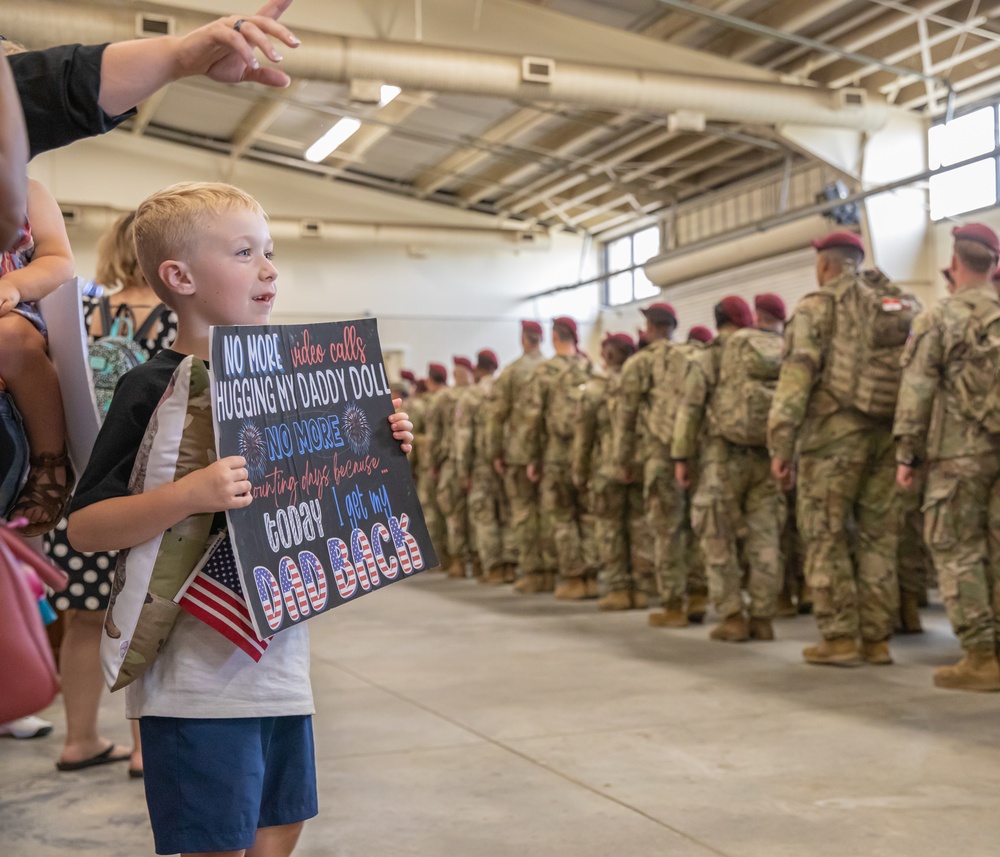 82nd Airborne Division Paratroopers Redeploy Home From Poland