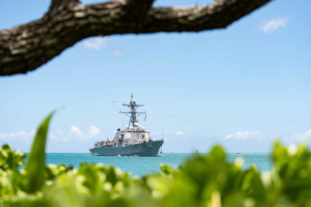 USS Sampson arrives at Pearl Harbor for RIMPAC 2022