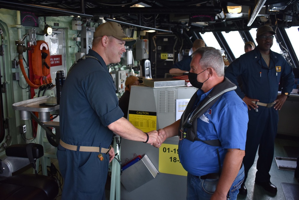 USS Billings Departs Martinique, France