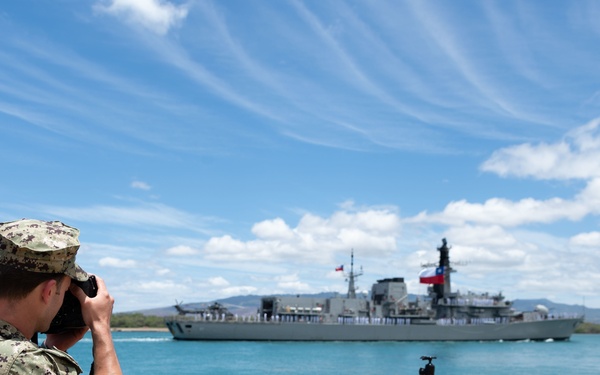 CNS Almirante Lynch arrives at Pearl Harbor for RIMPAC 2022