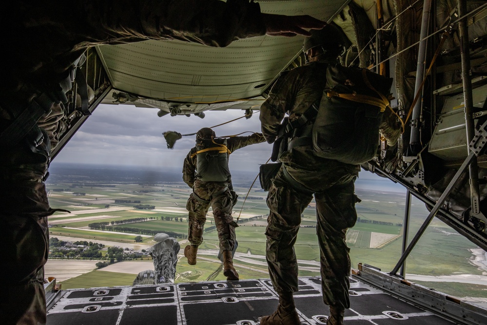 Special Operations Commands descend over Le Mont Saint Michel