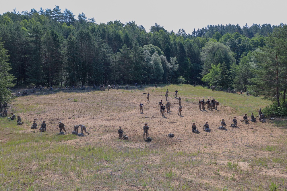 Spur Candidates Conduct Simulated Air Assault Mission During Spur Ride