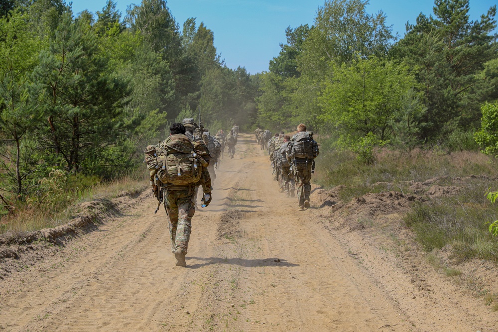 Spur Candidates Conduct Simulated Air Assault Mission During Spur Ride