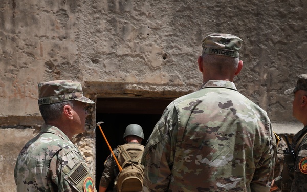 Tunisian and U.S. senior leaders visit African Lion 22 in Bizerte
