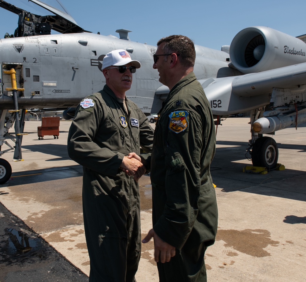 122nd Fighter Wing pilot flies last military flight