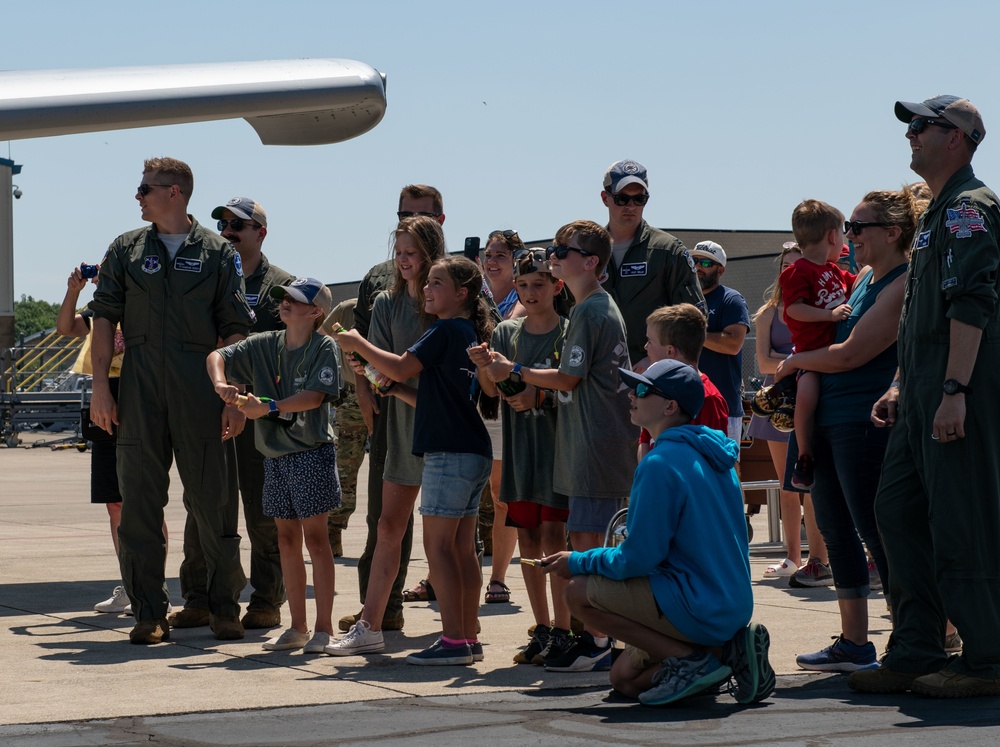 122nd Fighter Wing pilot flies last military flight