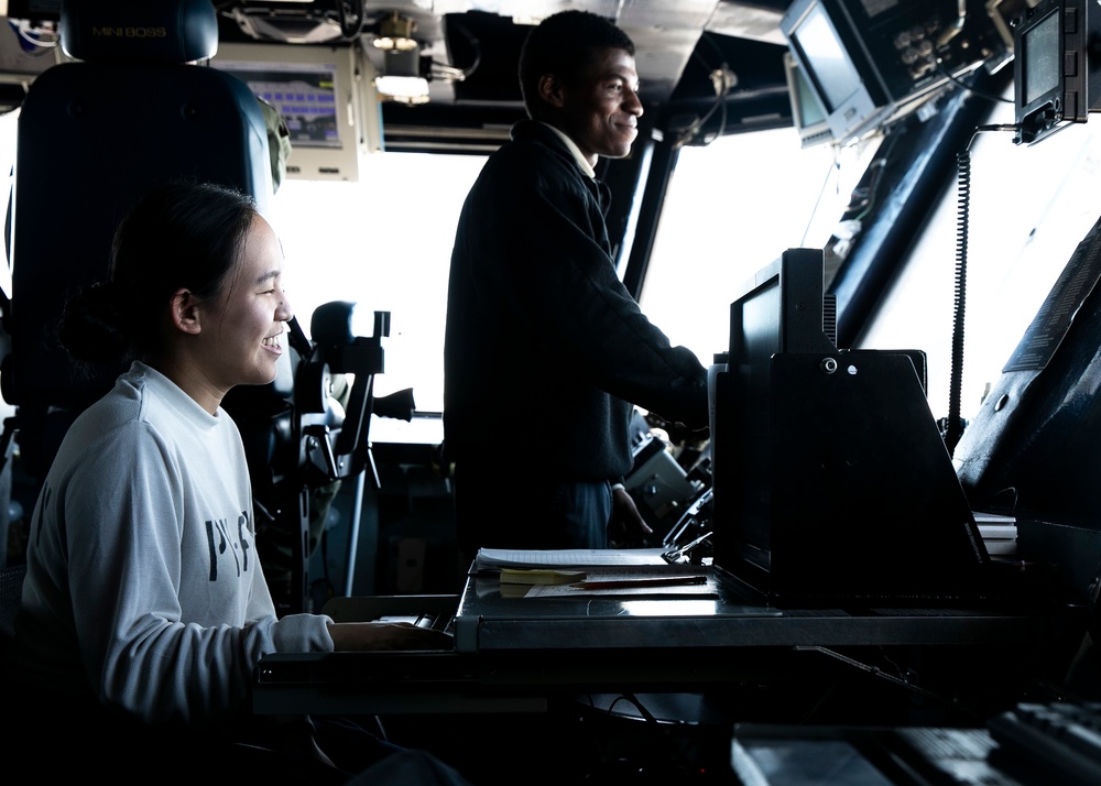 Flight Tower Operations Aboard USS George H.W. Bush (CVN 77)