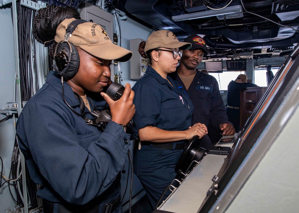 Bridge Operations Aboard USS George H.W. Bush (CVN 77)