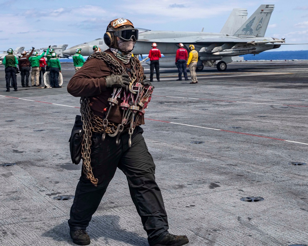 Flight Operations Aboard USS George H.W. Bush (CVN 77)