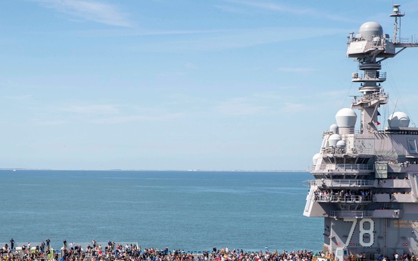 Family Day Cruise photos from above